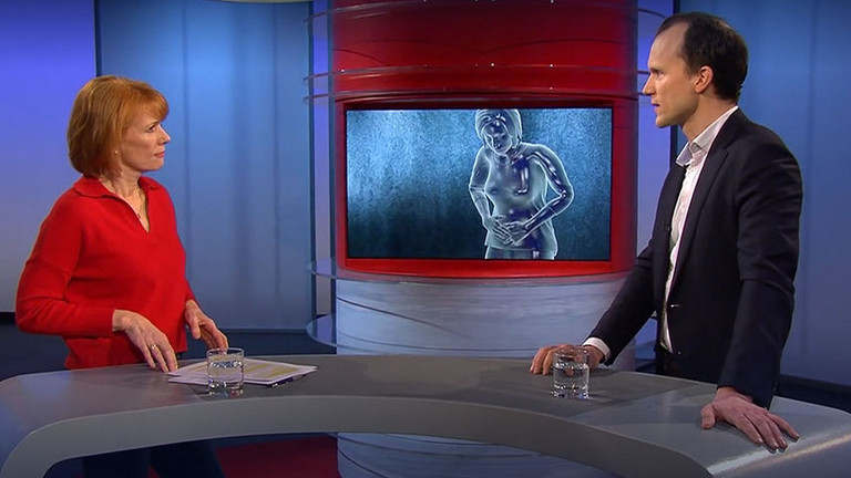Prof. Dr. Rüdiger Klapdor im Studio NDR Visite, TV-Tipp, Endometriose, Ultraschall, Frauenerkrankungen Hamburg und Umgebung, Klinik für Gynäkologie und Geburtshilfe, Albertinen Krankenhaus, Hamburg-Schnelsen Prof. Dr. Rüdiger Klapdor im Studio von NDR Visite, Chefarzt Klinik für Gynäkologie und Geburtshilfe, Albertinen Krankenhaus, Hamburg-Schnelsen