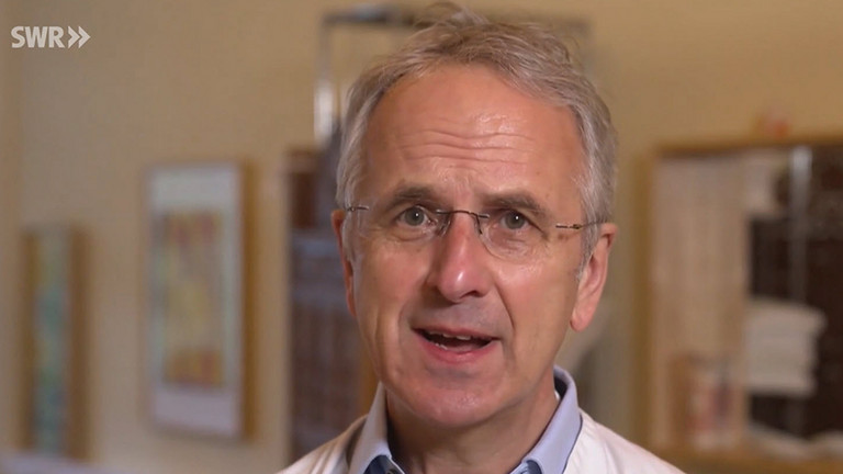 Naturheilkunde Berlin - Nachricht - Video-Tipp: Die Zwiebel als Heilmittel - Prof. Dr. Andreas Michalsen in der Sendung Doc Fischer Naturheilkunde Berlin - Nachricht - Video-Tipp: Die Zwiebel als Heilmittel - Prof. Dr. Andreas Michalsen in der Sendung Doc Fischer