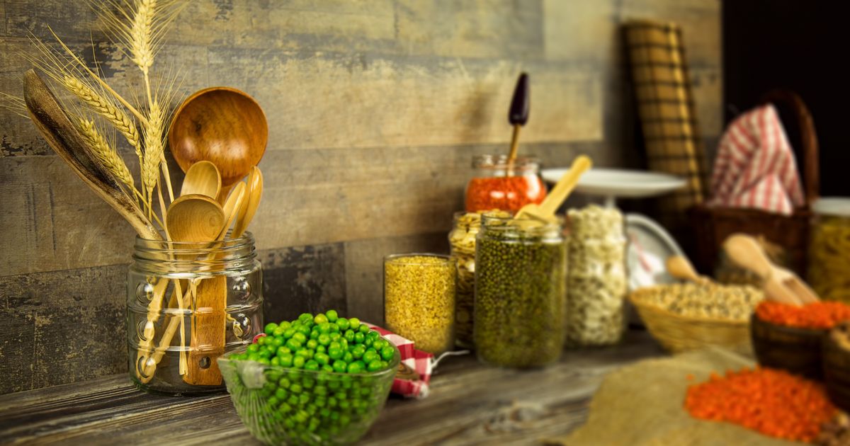 Bunter Nudelsalat mit Erbsen und Möhren - Immanuel Albertinen kocht ...