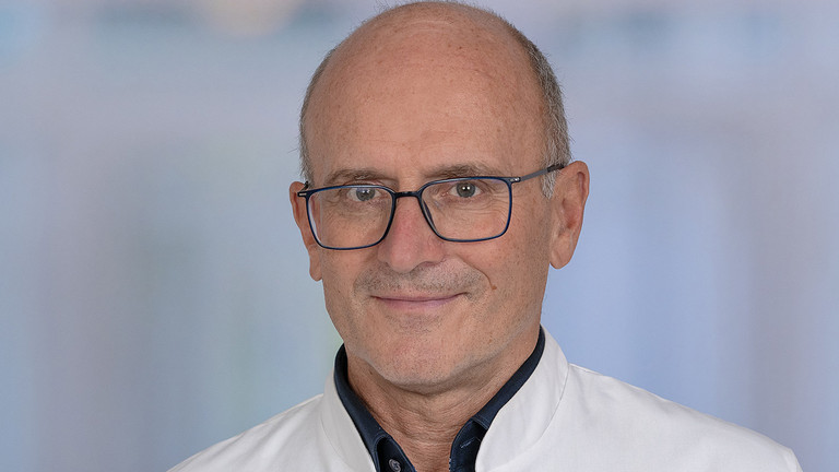 Dr. med. Georg Fritz Chefarzt, Anästhesiologie, Intensivmedizin und Schmerztherapie Dr. med. Georg Fritz Chefarzt, Anästhesiologie, Intensivmedizin und Schmerztherapie