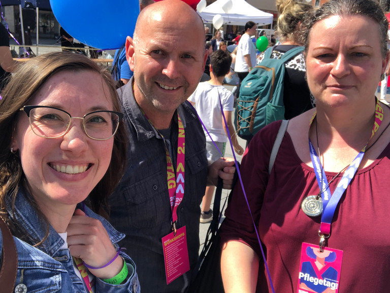 Auf dem Pflegetag in Neubrandenburg: Lydia Lerf, Stephan Dumann und Anja Herfurth (v.l.)