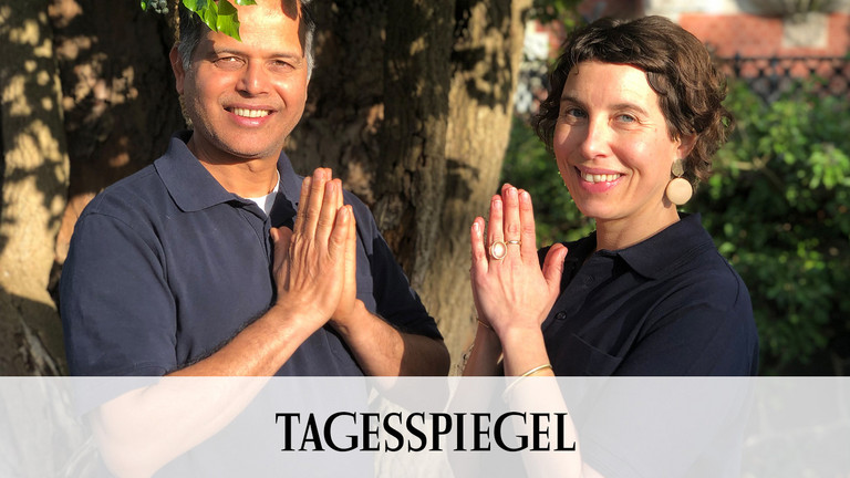Yoga-Therapeuten Vijay Vyas und Lena Groß informieren über Yoga und wie man es korrket ausführt im Tagesspiegel - Naturheilkunde Berlin Yoga-Therapeuten Vijay Vyas und Lena Groß informieren über Yoga und wie man es korrket ausführt im Tagesspiegel - Naturheilkunde Berlin