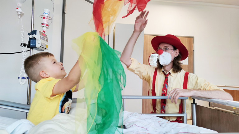 Immanuel Klinik Rüdersdorf - Nachricht - dm-Spendenkauf in Fredersdorf - Clown-Visite Immanuel Klinik Rüdersdorf - Nachricht - dm-Spendenkauf in Fredersdorf - Clown-Visite