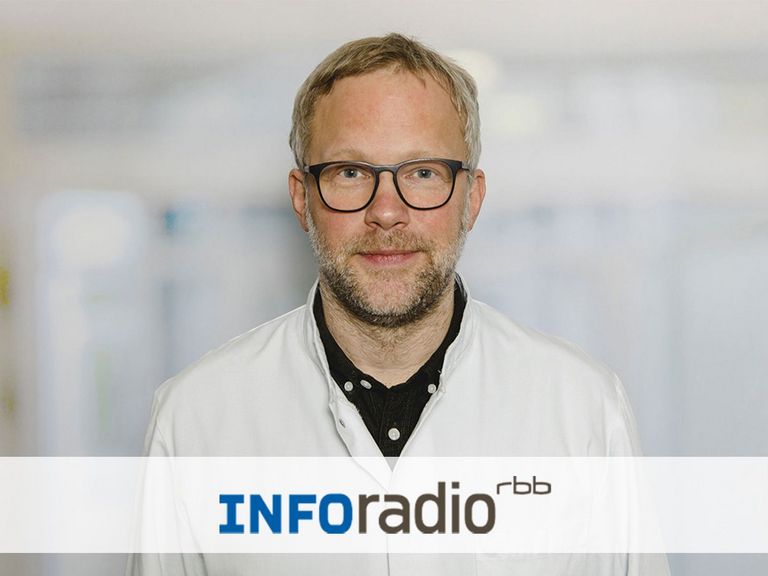 Immanuel Krankenhaus Berlin - Orthopädie - Oberer Extremität - Handchirurgie - Mikrochirurgie - Nachricht - Hör-Tipp: „Handy-Daumen" – Ursache und was dagegen hilft - Inforadio - Dr. med. Michael Berndsen Immanuel Krankenhaus Berlin - Orthopädie - Oberer Extremität - Handchirurgie - Mikrochirurgie - Nachricht - Hör-Tipp: „Handy-Daumen" – Ursache und was dagegen hilft - Inforadio - Dr. med. Michael Berndsen