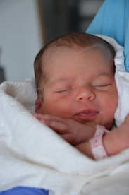 Pressefoto: 2023-11-10 Tausendste Geburt 2023 im Evangelischen Amalie Sieveking Krankenhaus