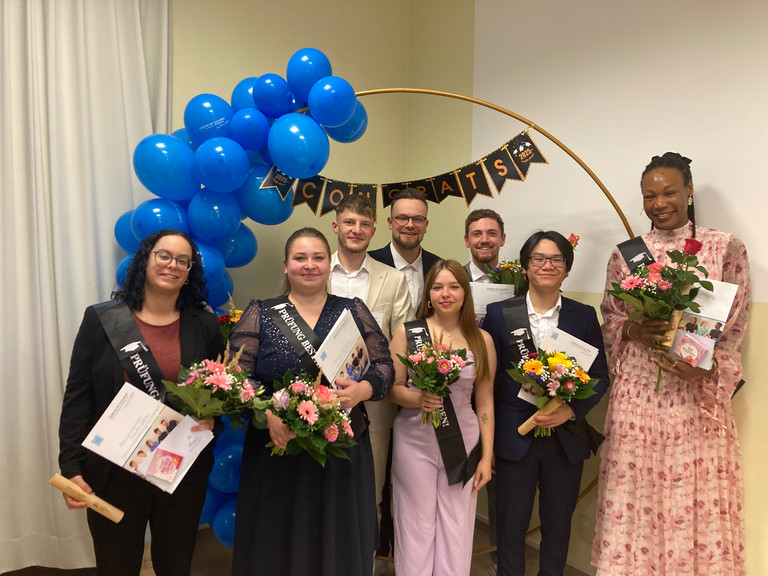 Gruppenfoto der Absolventen am Immanuel Klinikum Bernau Gruppenfoto der Absolventen am Immanuel Klinikum Bernau