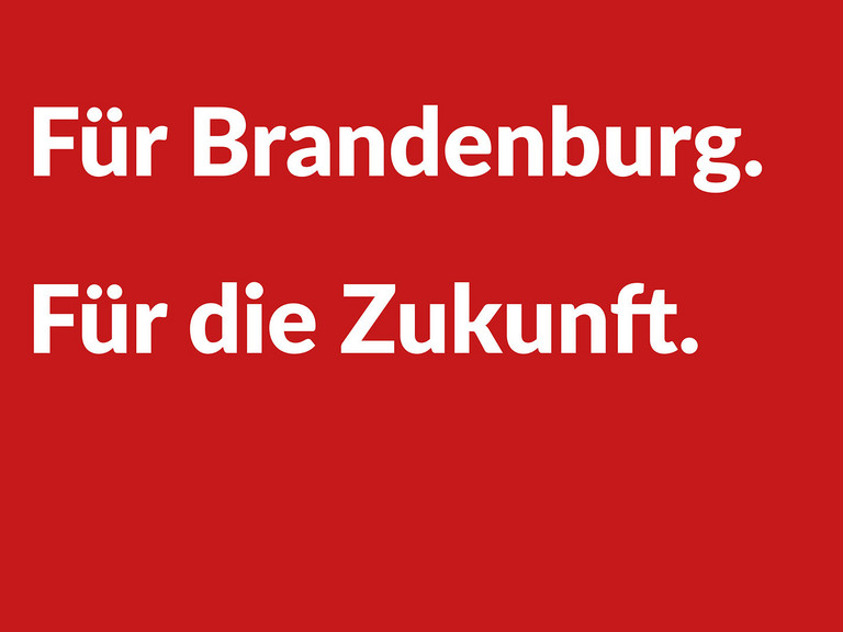 Immanuel Universitätskliniken im Verbund Bernau Rüdersdorf - Medizinische Hochschule Brandenburg Theodor Fontane  - Schriftzug Für Brandenburg. Für die Zukunft.