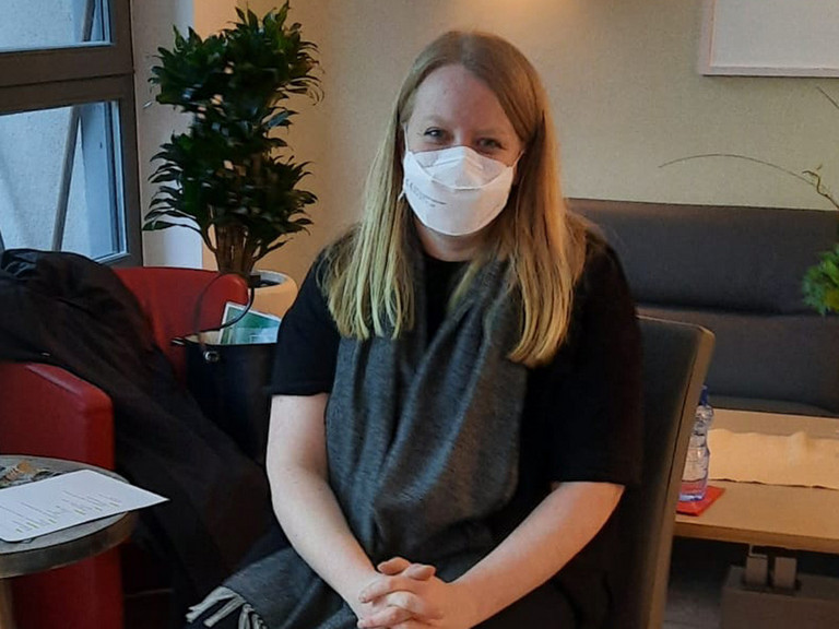 Dr. Lucy Wasensteiner, die Direktorin der Liebermann-Villa zu Besuch im Hospiz