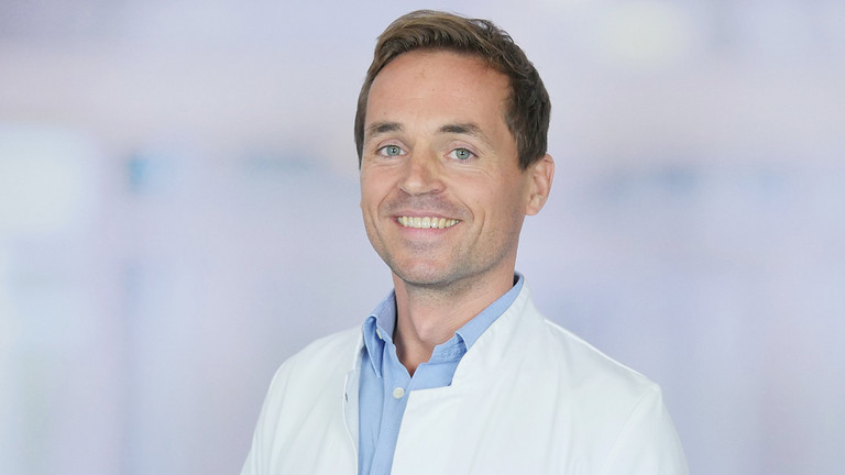 Etienne Hanslian, Facharzt für Innere Medizin und Fastentherapie am Immanuel Krankenhaus in Berlin im Interview Etienne Hanslian, Facharzt für Innere Medizin und Fastentherapie am Immanuel Krankenhaus in Berlin im Interview