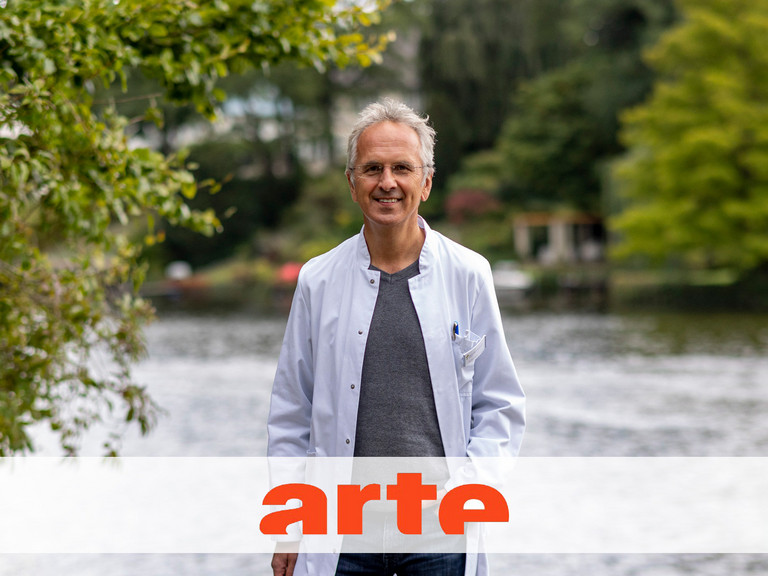 Fasten-Experte Prof. Andreas Michalsen führt die therapeutische Wirkung des Fastens aus und geht auf aktuelle Forschungsergebnisse ein Fasten-Experte Prof. Andreas Michalsen führt die therapeutische Wirkung des Fastens aus und geht auf aktuelle Forschungsergebnisse ein